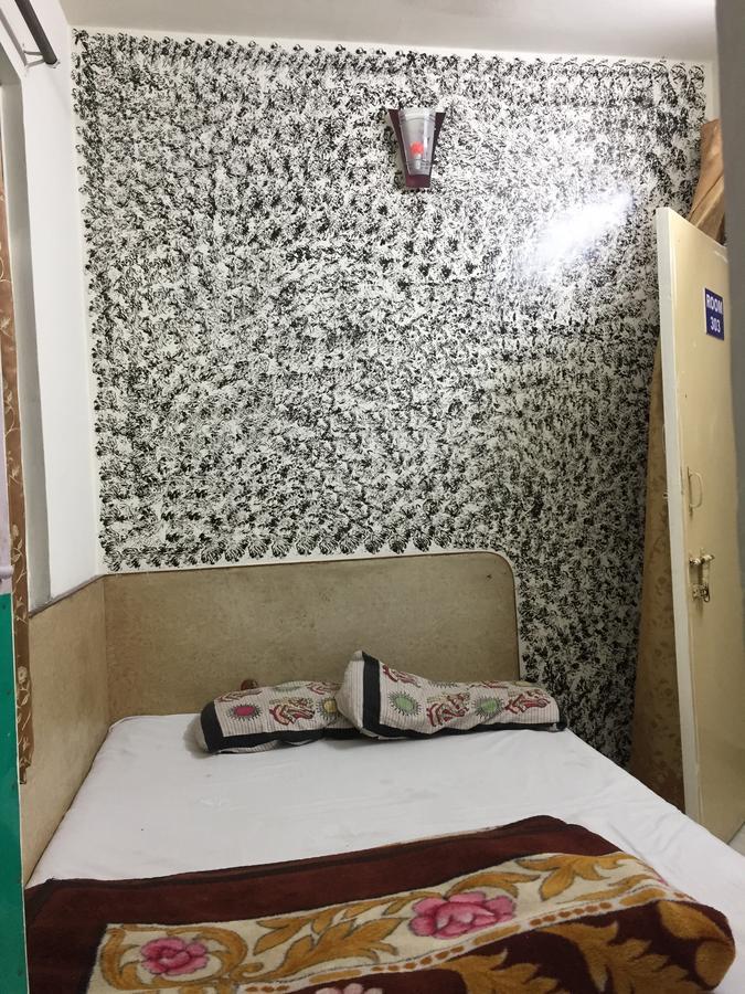 Karam Durga Guest House ニューデリー エクステリア 写真