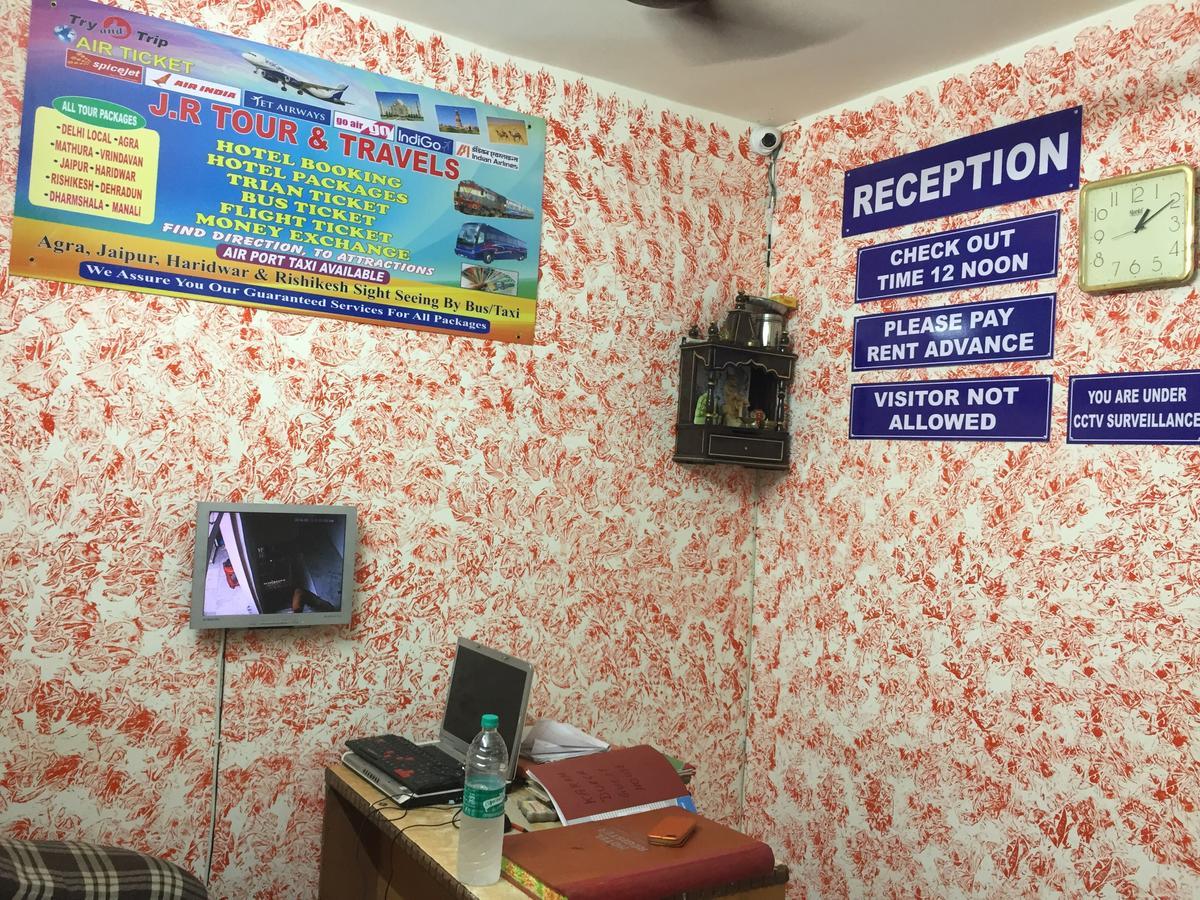 Karam Durga Guest House ニューデリー エクステリア 写真